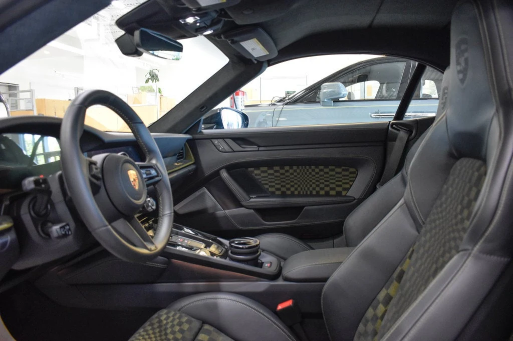 2026 Porsche 911 Spirit 70 interior, Basalt Black/Olive Neo
