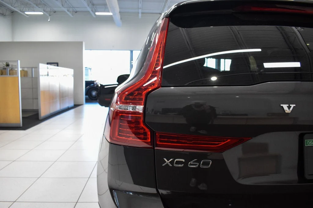 2024 Volvo XC60 B5 Core for sale, exterior, Grey