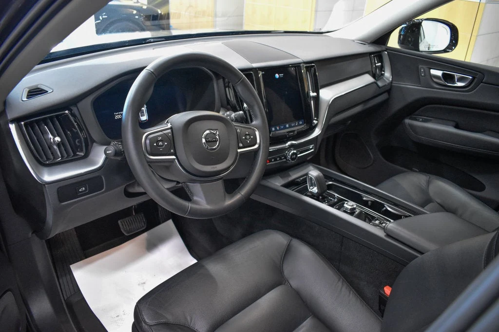 2024 Volvo XC60 B5 Core interior, dashboard, Charcoal