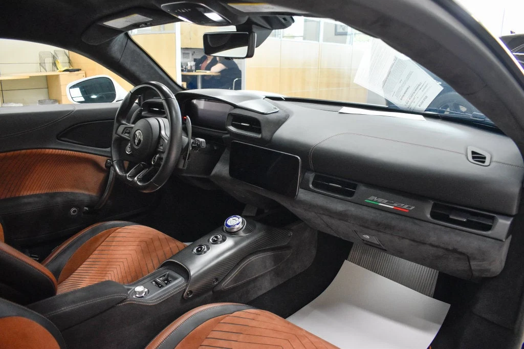 2022 Maserati MC20 interior, dashboard, Black