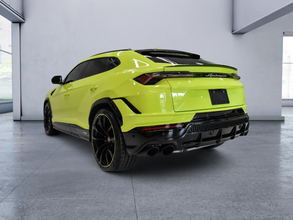 2023 Lamborghini Urus S, rear three-quarter view, Green
