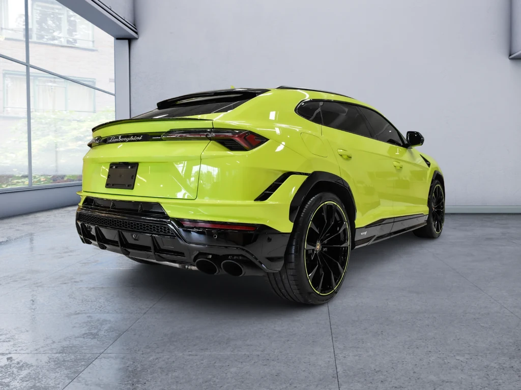 2023 Lamborghini Urus S, rear three-quarter view, Green