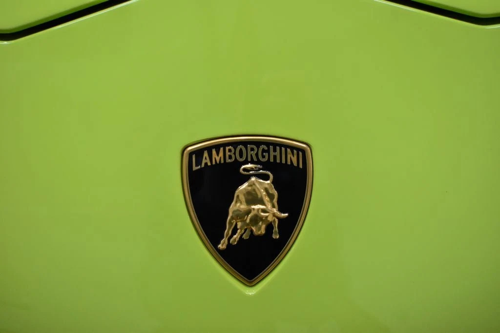 2023 Lamborghini Urus S, detail