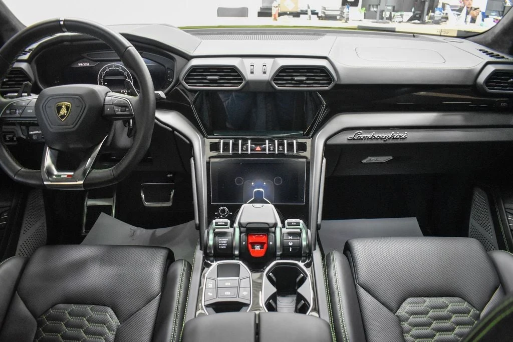 2023 Lamborghini Urus S interior, Nero Ade
