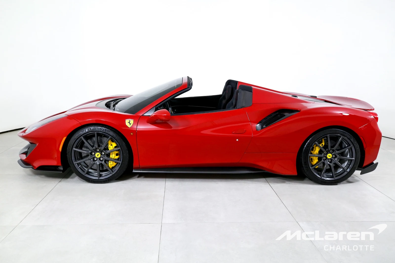 2020 Ferrari 488 Pista Spider, 3/29