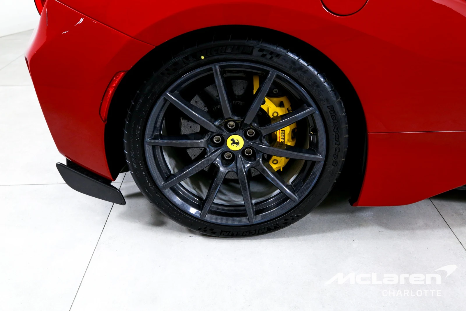 2020 Ferrari 488 Pista Spider, 22/29