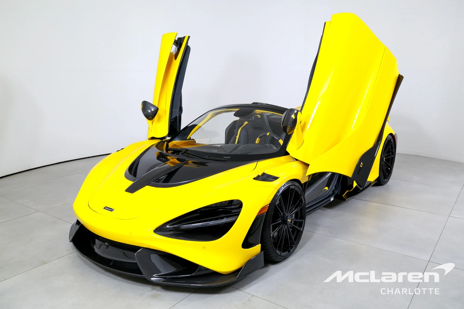 2022 McLaren 765LT Spider, 3/29