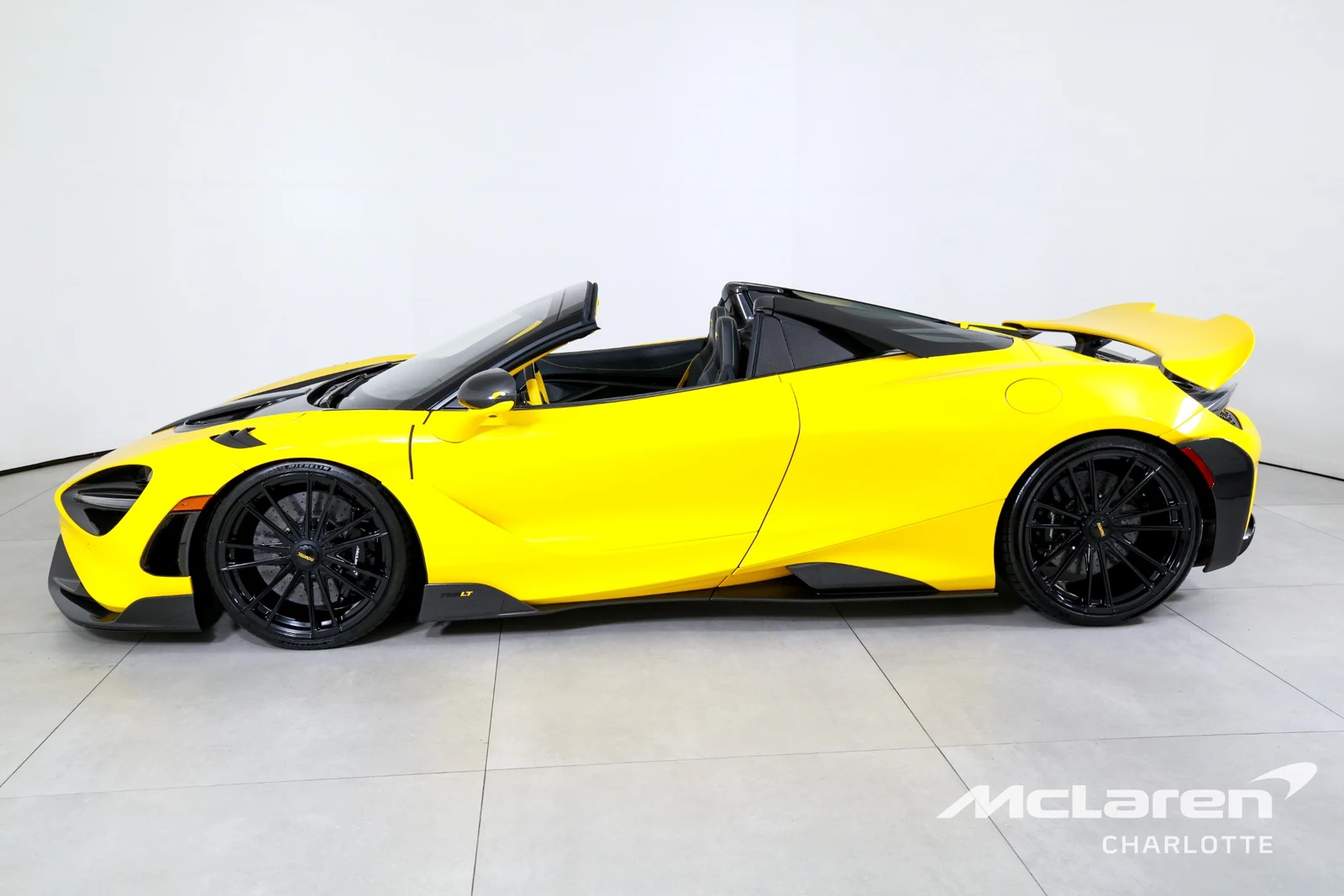 2022 McLaren 765LT Spider, 4/29