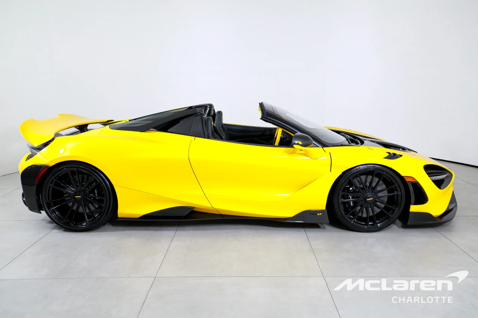 2022 McLaren 765LT Spider, 7/29