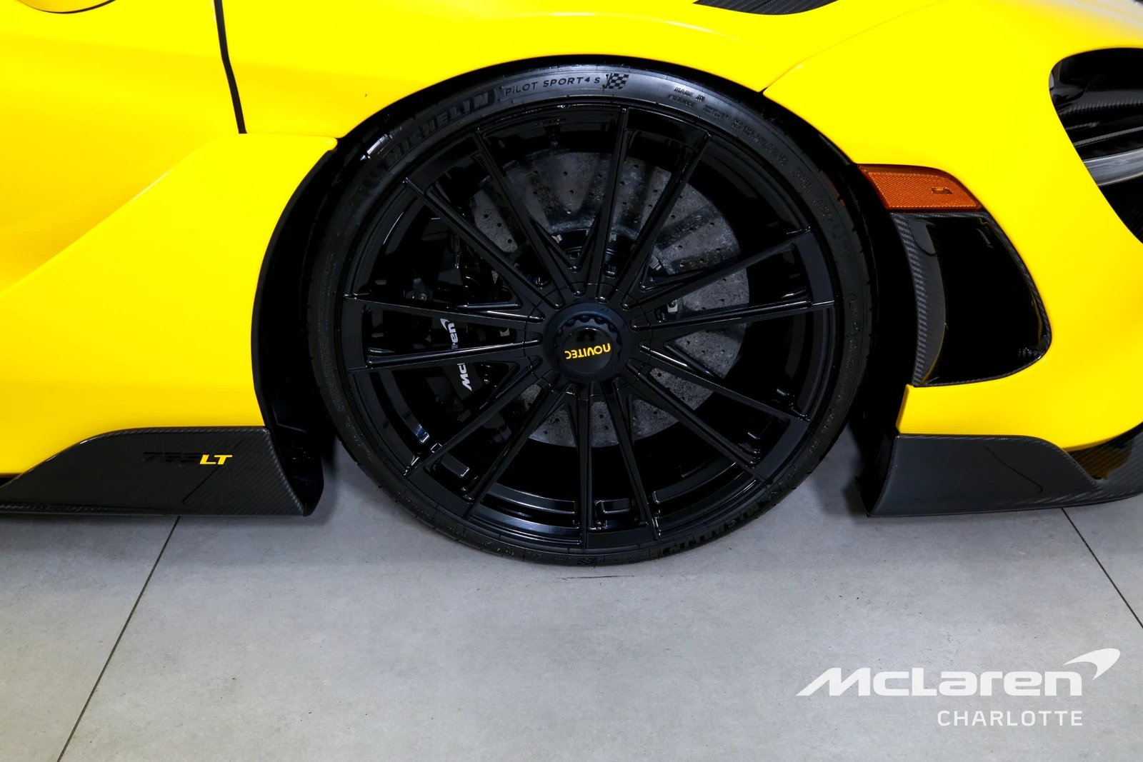 2022 McLaren 765LT Spider, 21/29