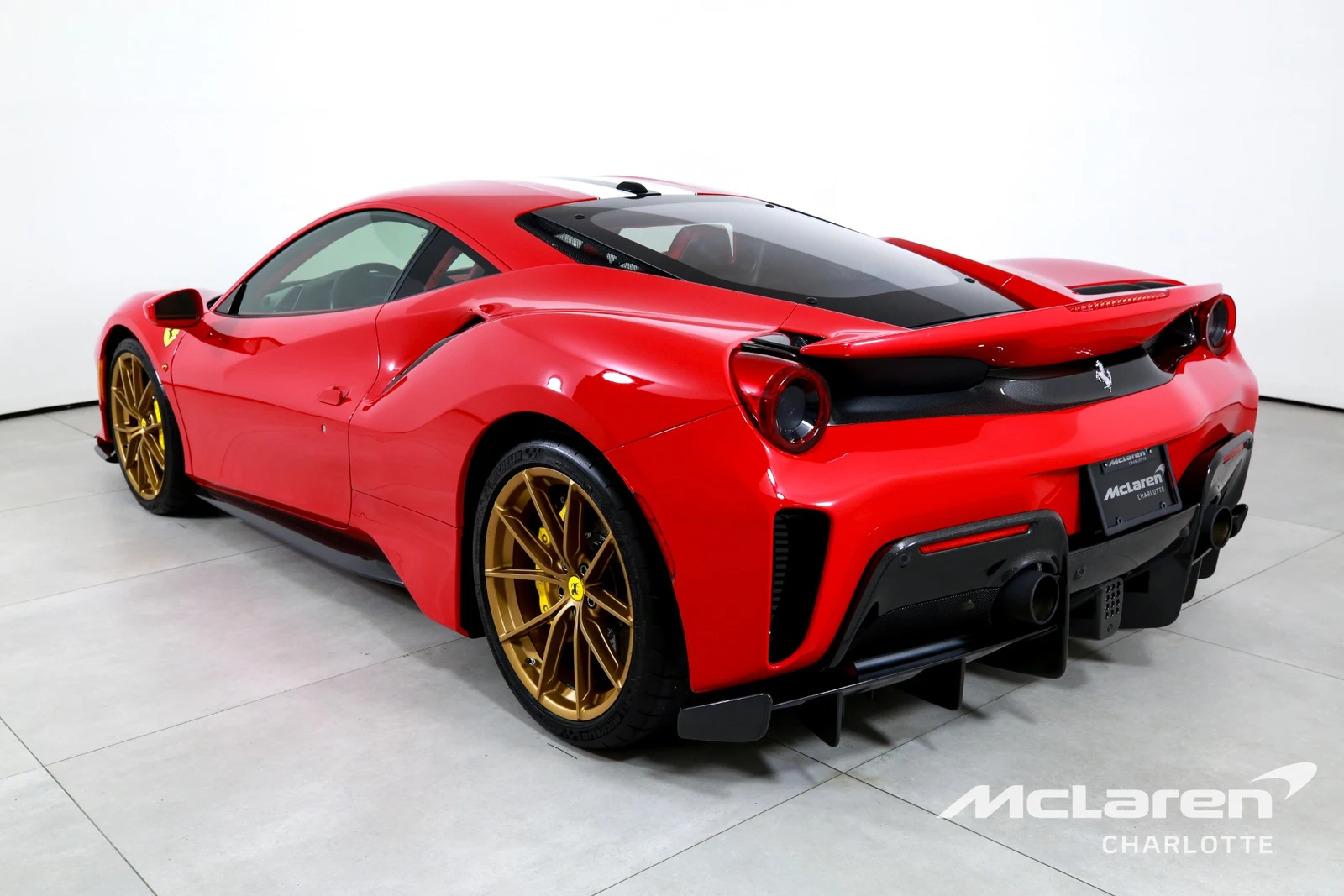 2020 Ferrari 488 Pista, 3/29