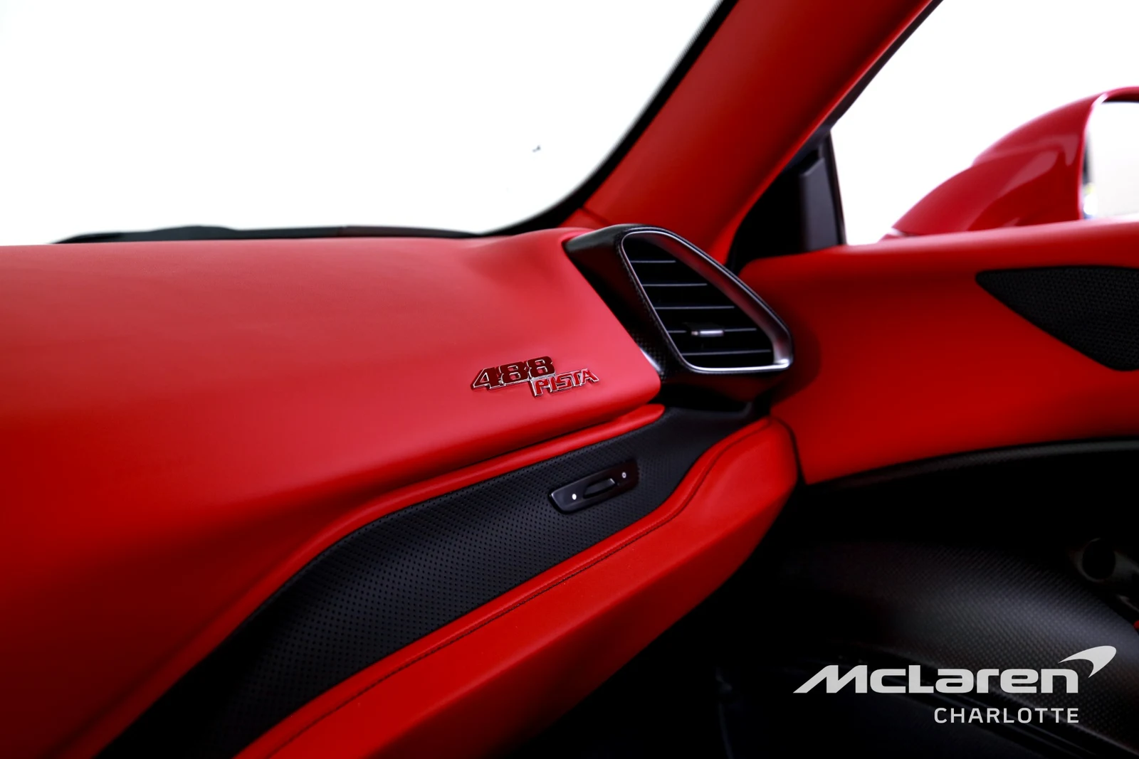 2020 Ferrari 488 Pista, 12/29