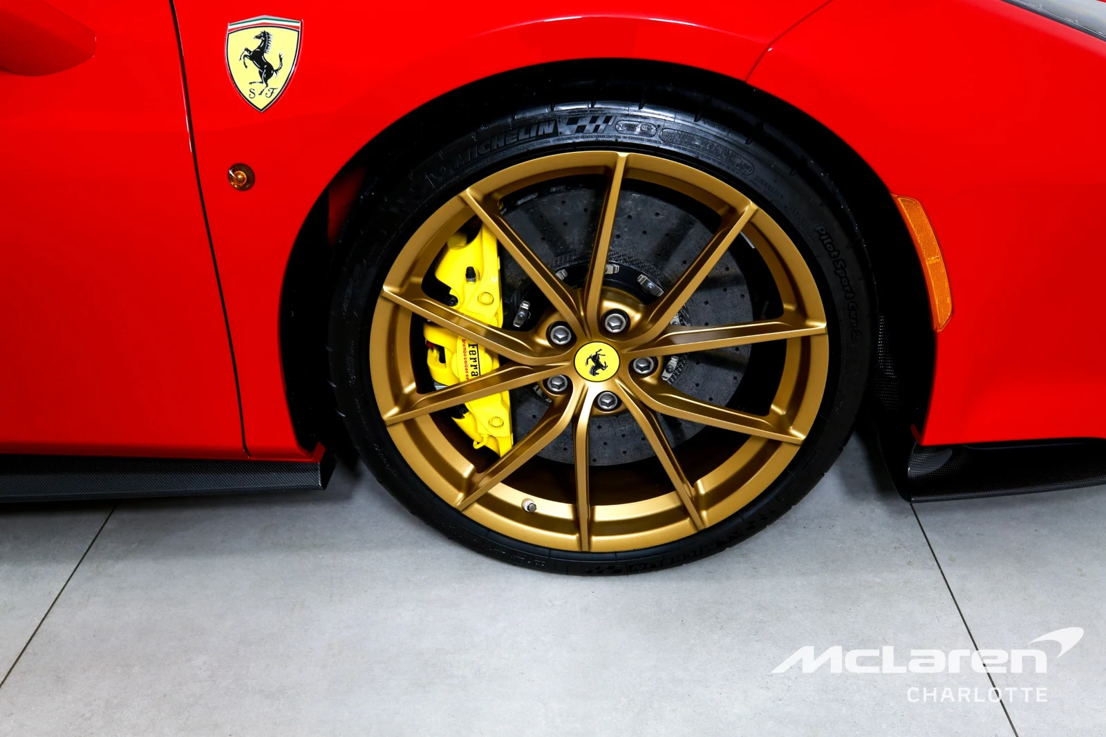 2020 Ferrari 488 Pista, 23/29