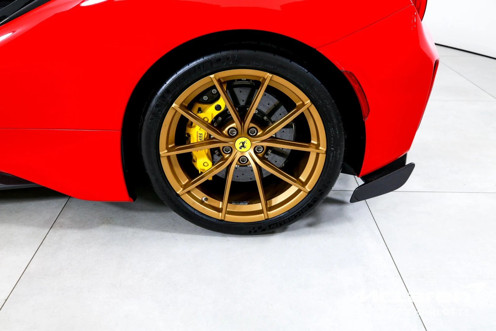 2020 Ferrari 488 Pista, 25/29