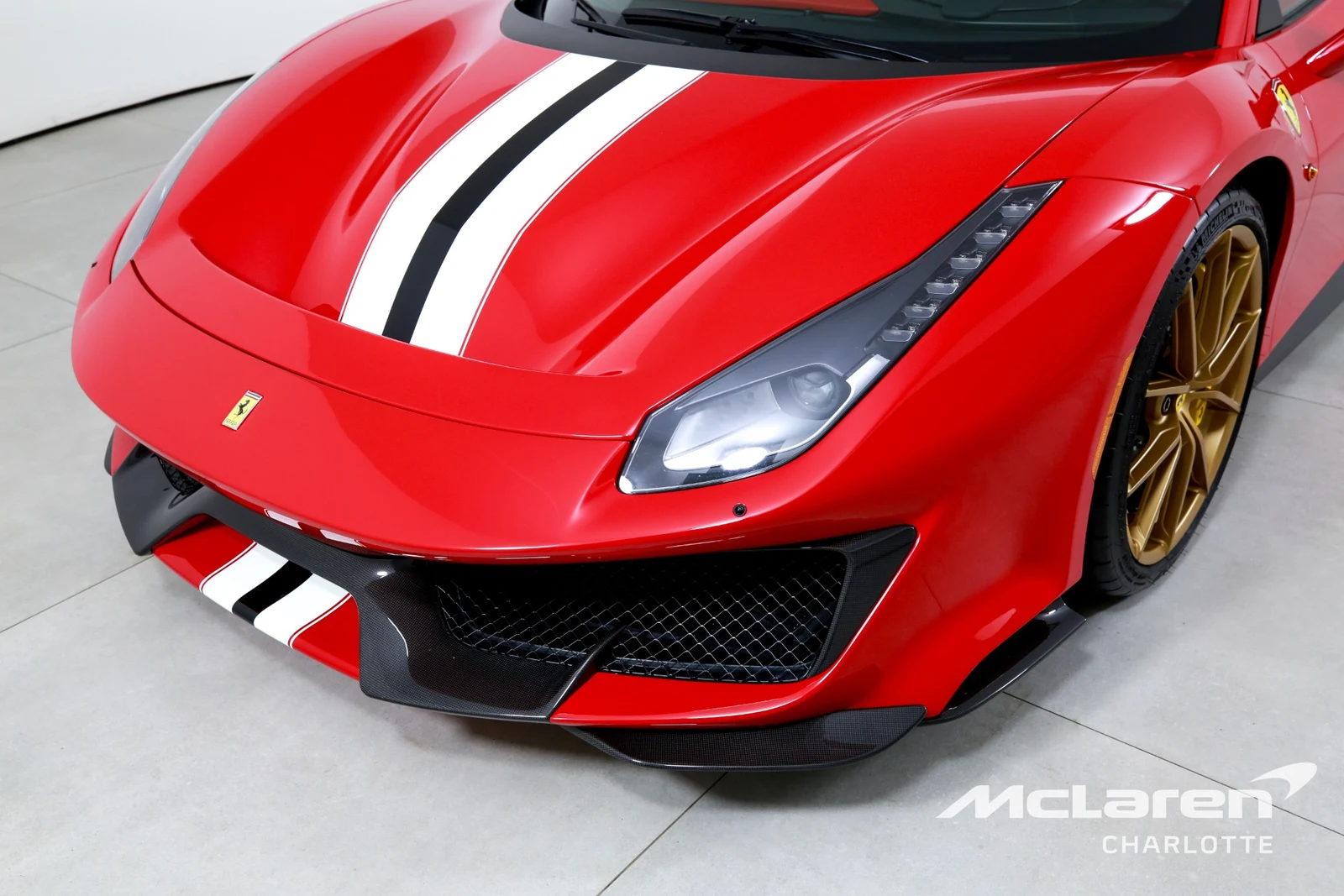 2020 Ferrari 488 Pista, 26/29