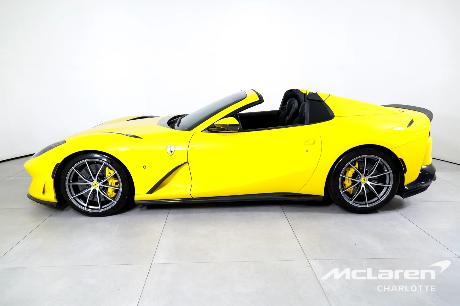 2023 Ferrari 812 GTS, 3/29
