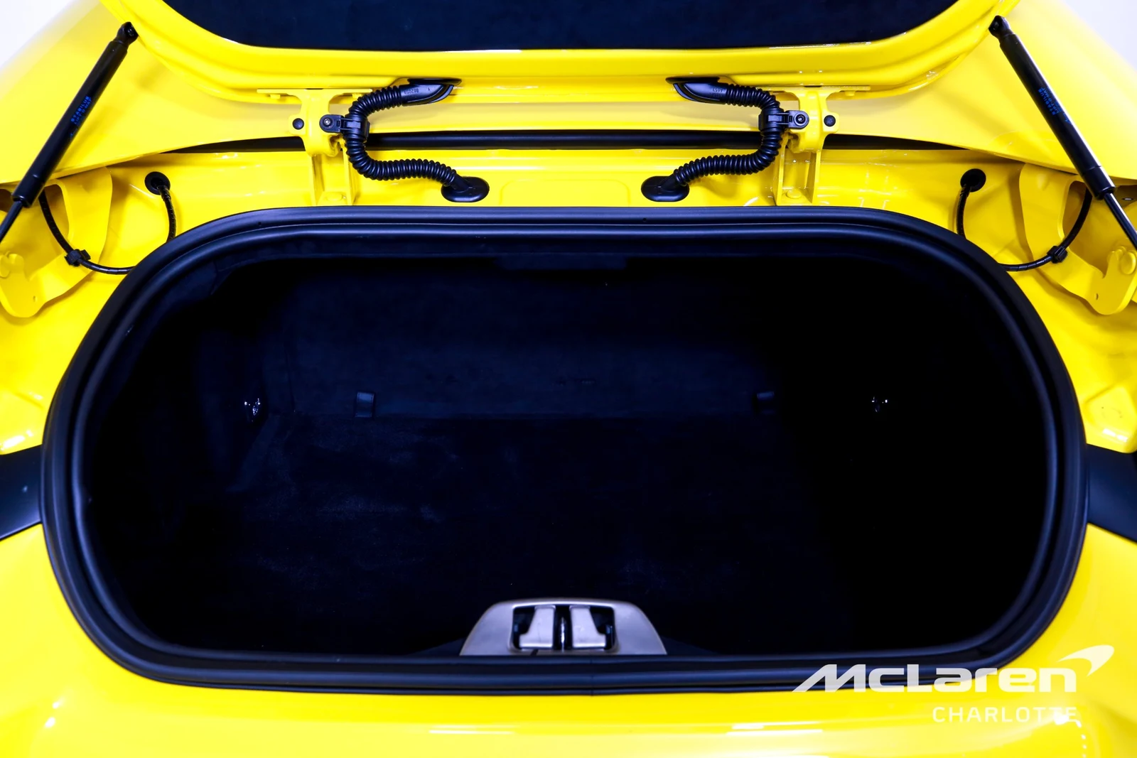 2023 Ferrari 812 GTS, 14/29