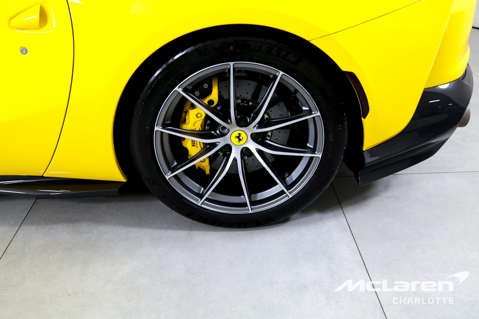 2023 Ferrari 812 GTS, 26/29