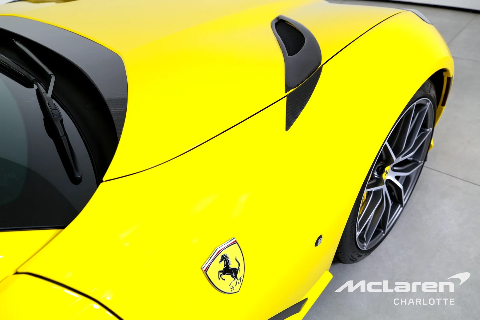 2023 Ferrari 812 GTS, 27/29
