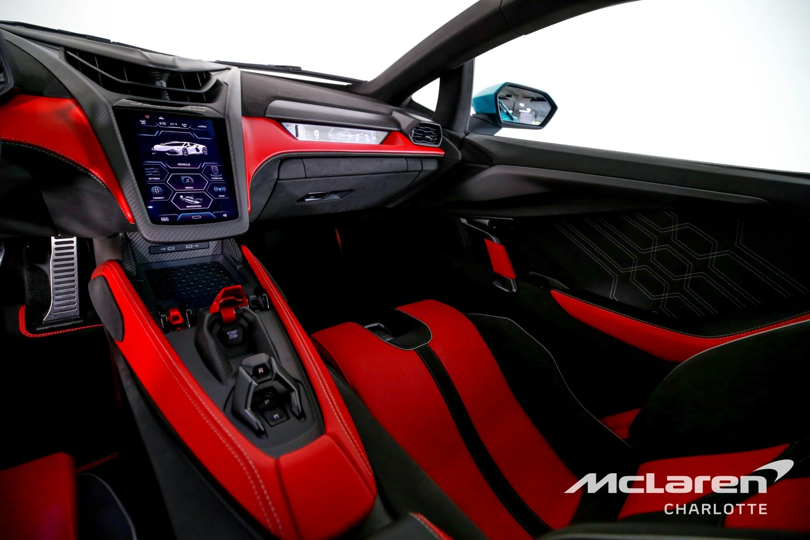 2025 Lamborghini Revuelto, 12/29
