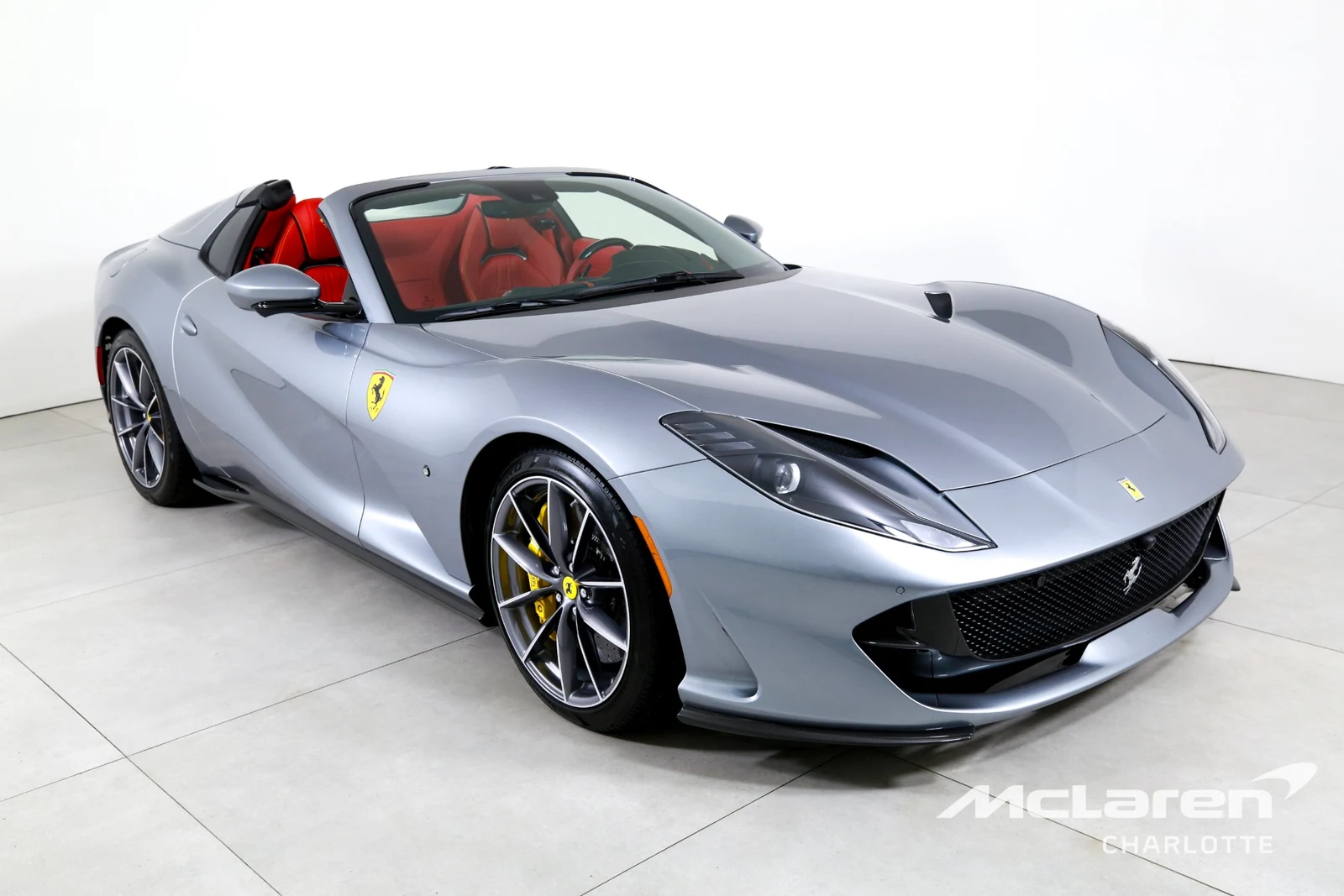 2022 Ferrari 812 GTS, 2/29