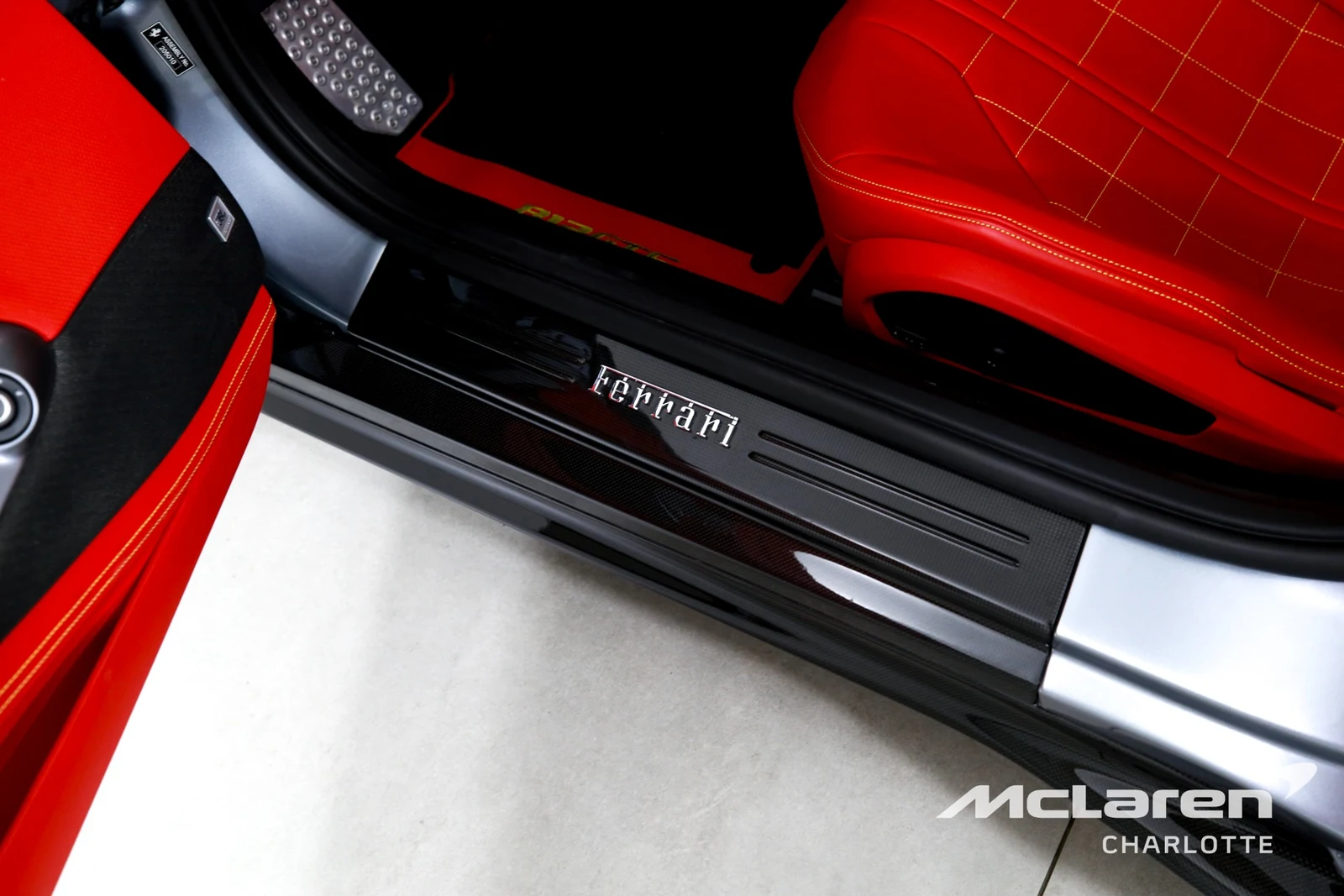 2022 Ferrari 812 GTS, 14/29
