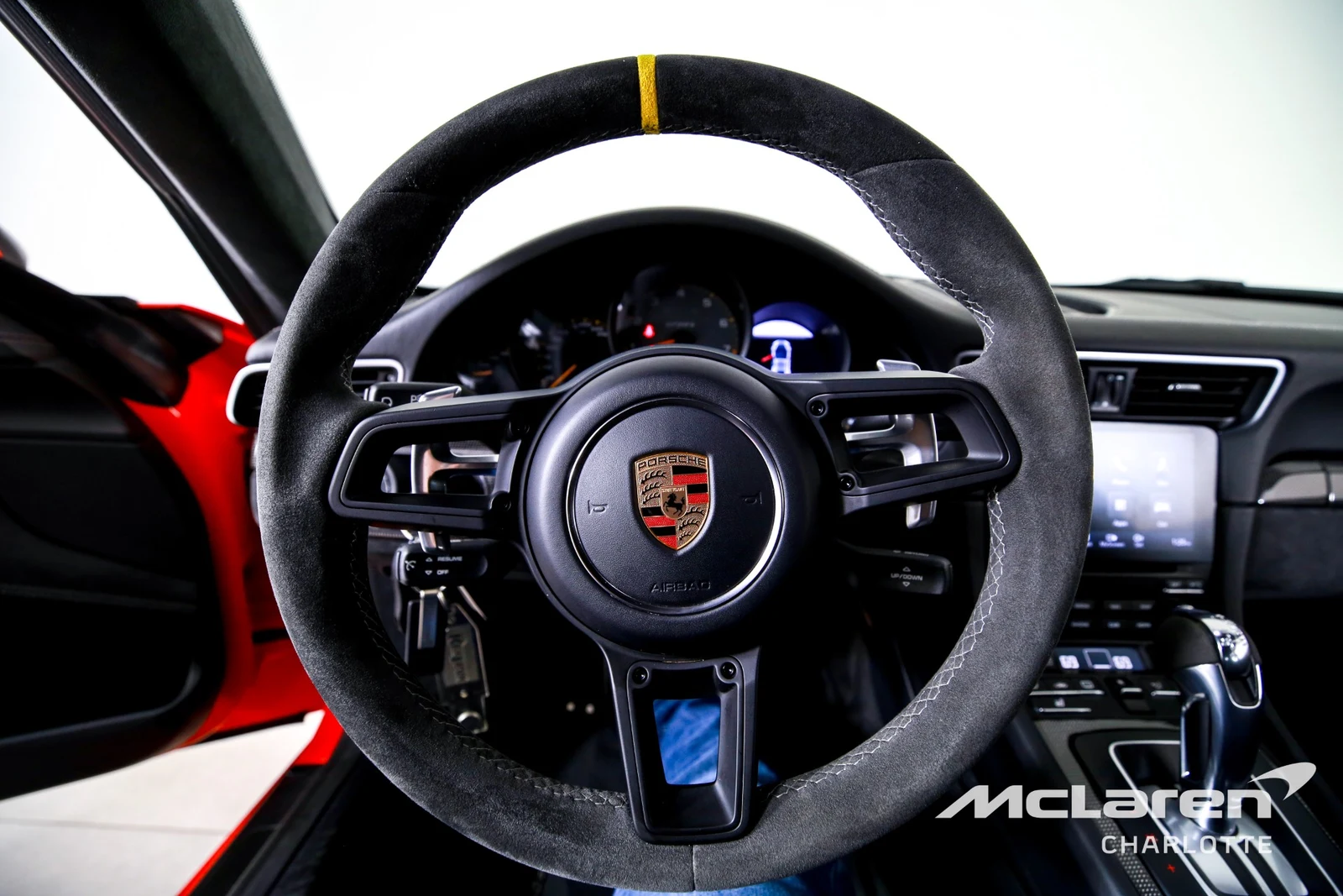 2018 Porsche 911 GT2 RS, 11/29