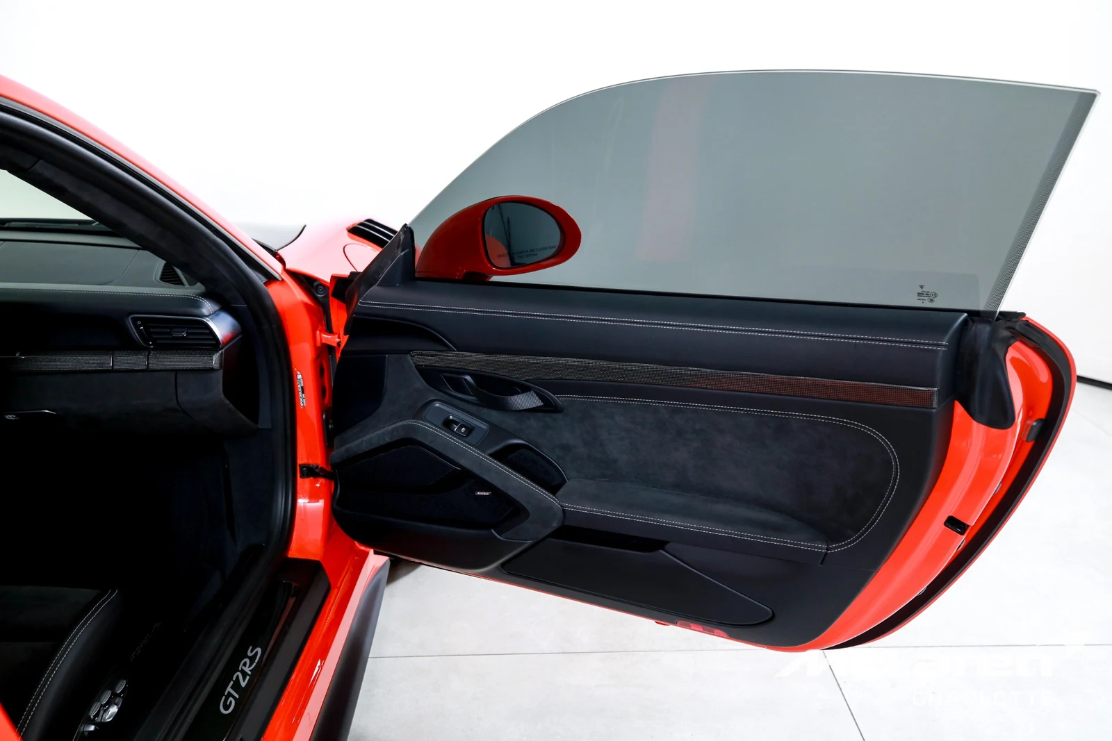 2018 Porsche 911 GT2 RS, 15/29