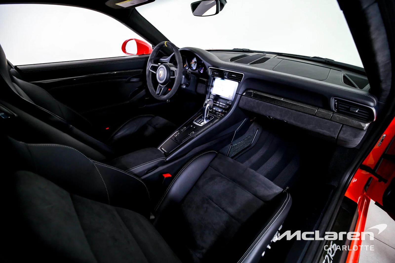 2018 Porsche 911 GT2 RS, 17/29