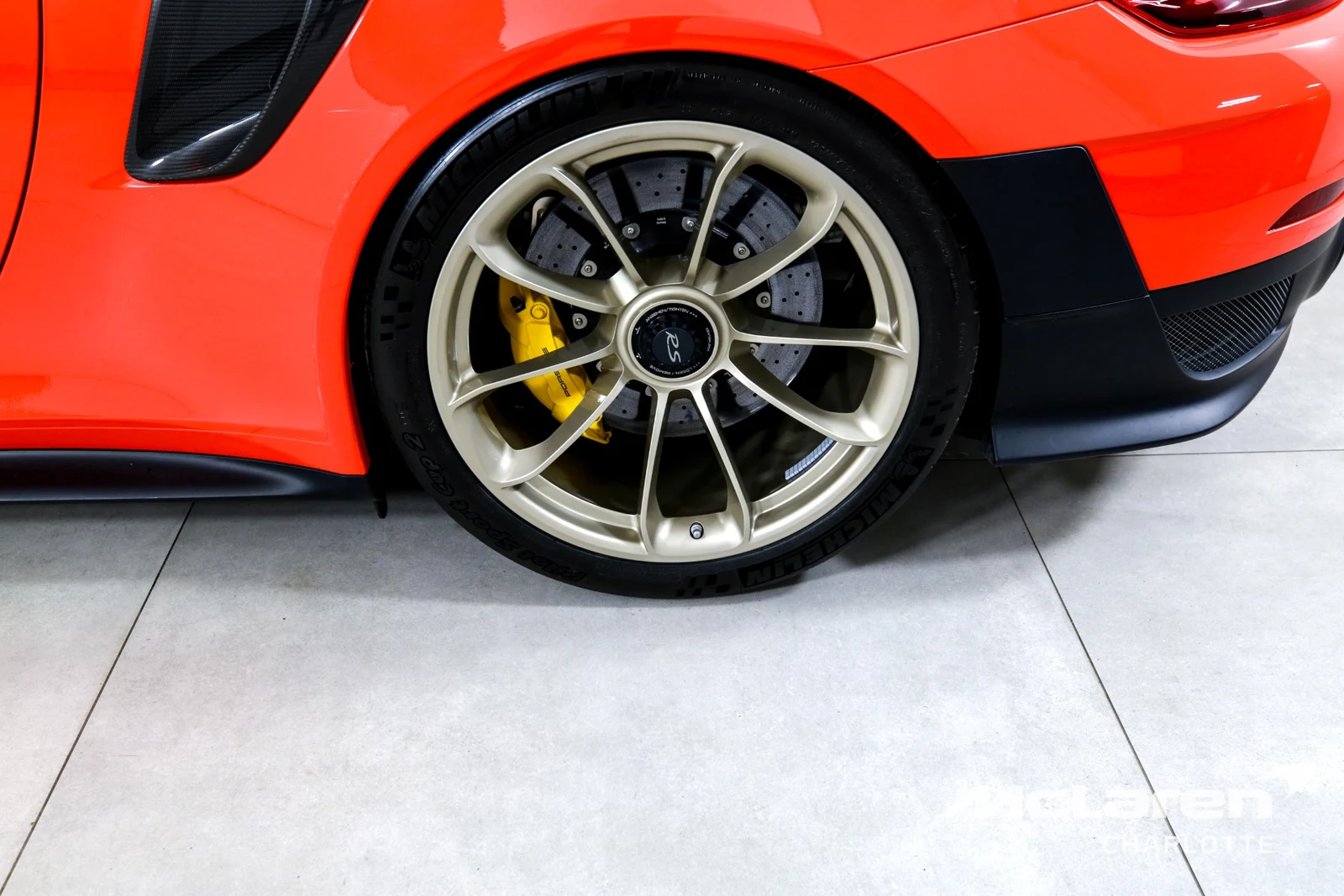 2018 Porsche 911 GT2 RS, 23/29