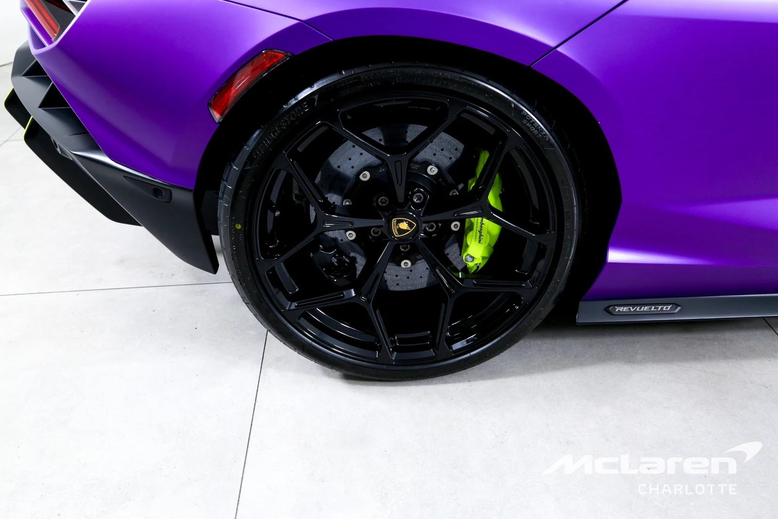 2025 Lamborghini Revuelto, 24/29