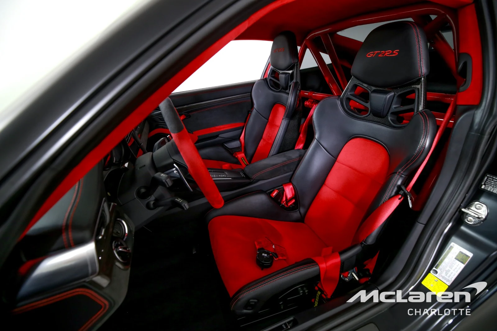 2018 Porsche 911 GT2 RS, 9/29