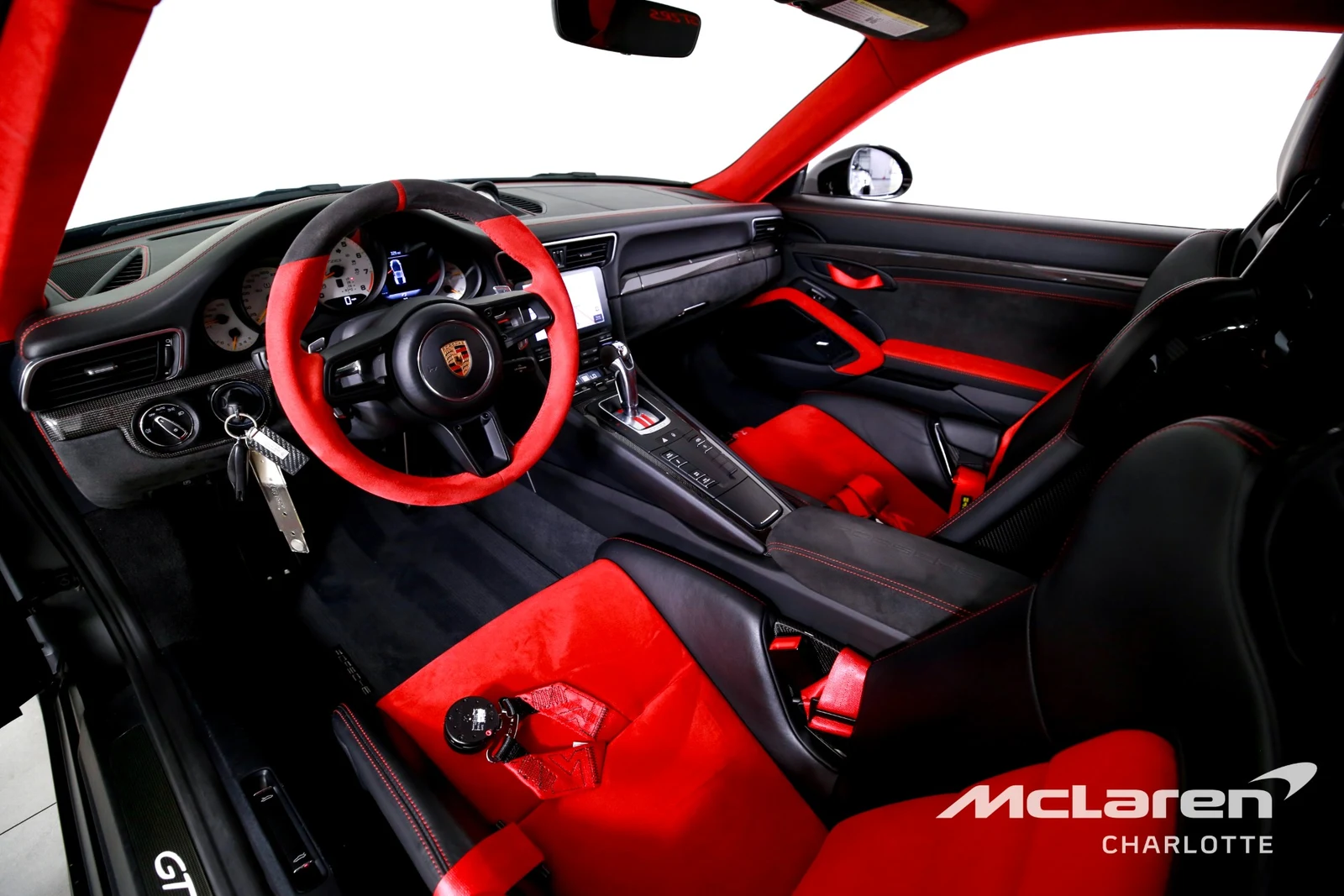 2018 Porsche 911 GT2 RS, 10/29