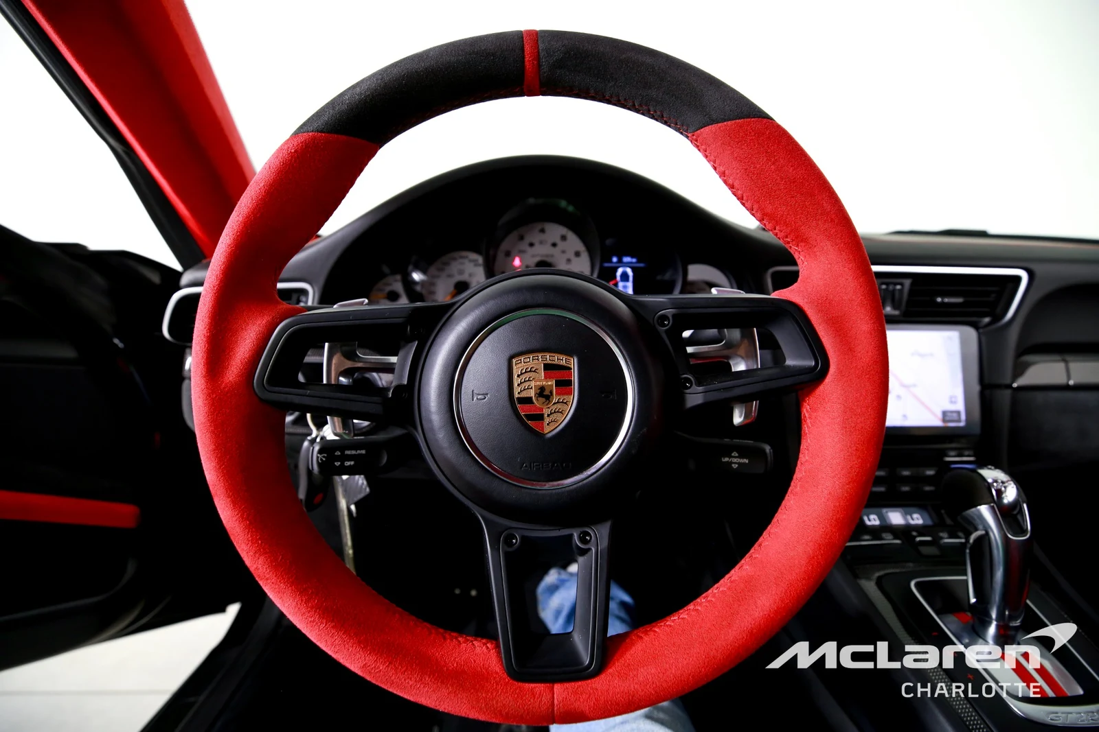 2018 Porsche 911 GT2 RS, 12/29