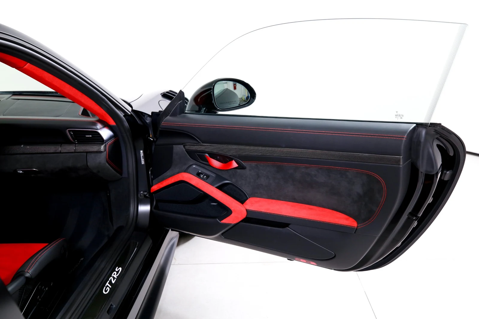 2018 Porsche 911 GT2 RS, 15/29