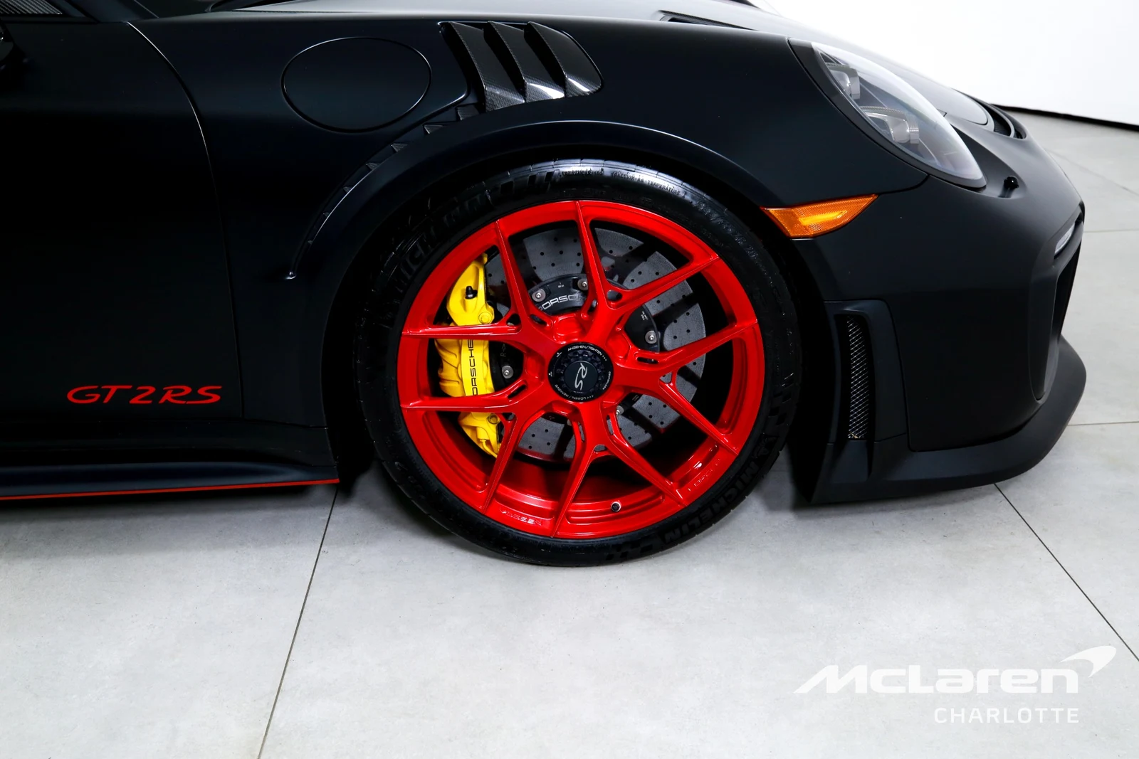 2018 Porsche 911 GT2 RS, 23/29