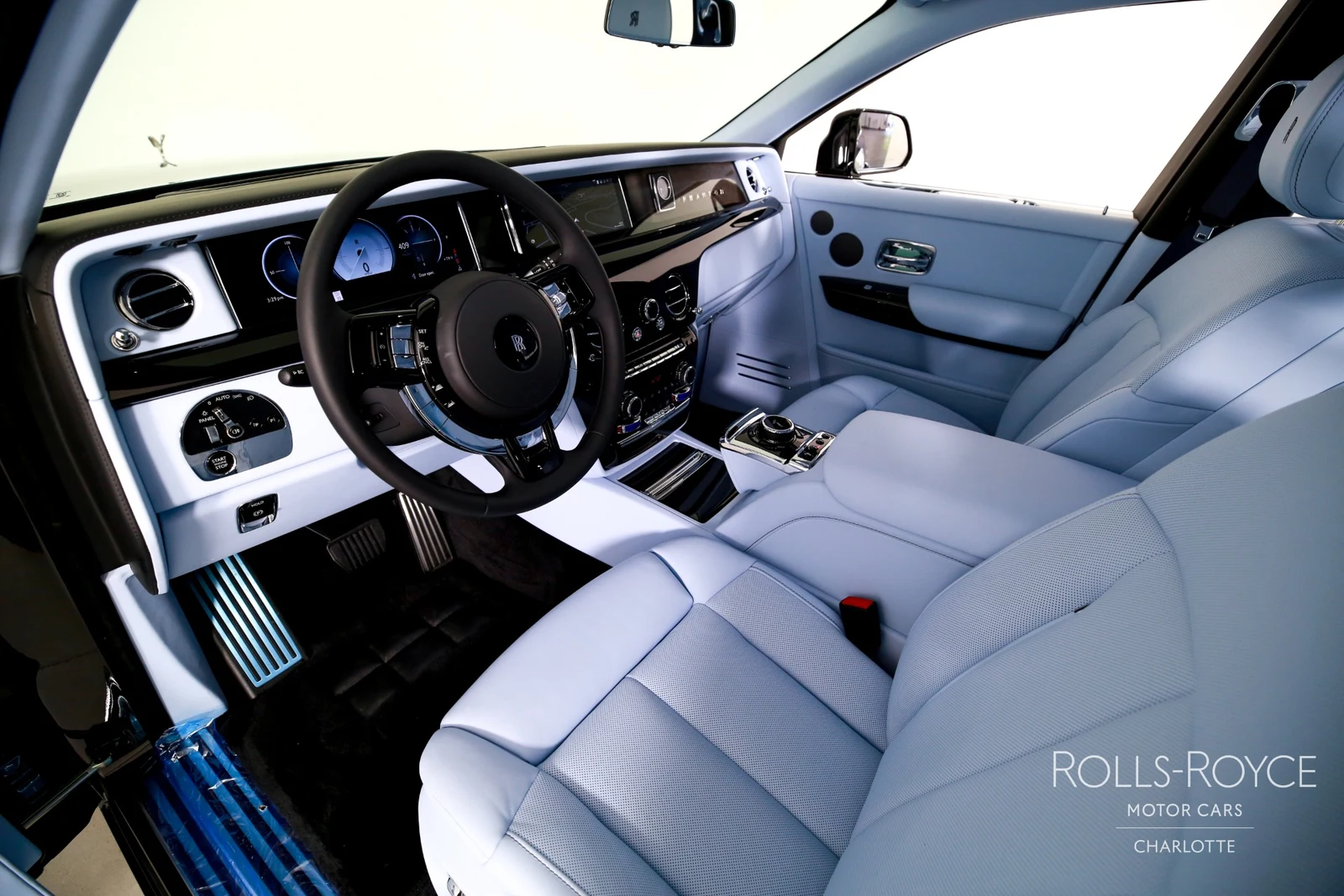 2027 Rolls-Royce Phantom Series II, 3/29