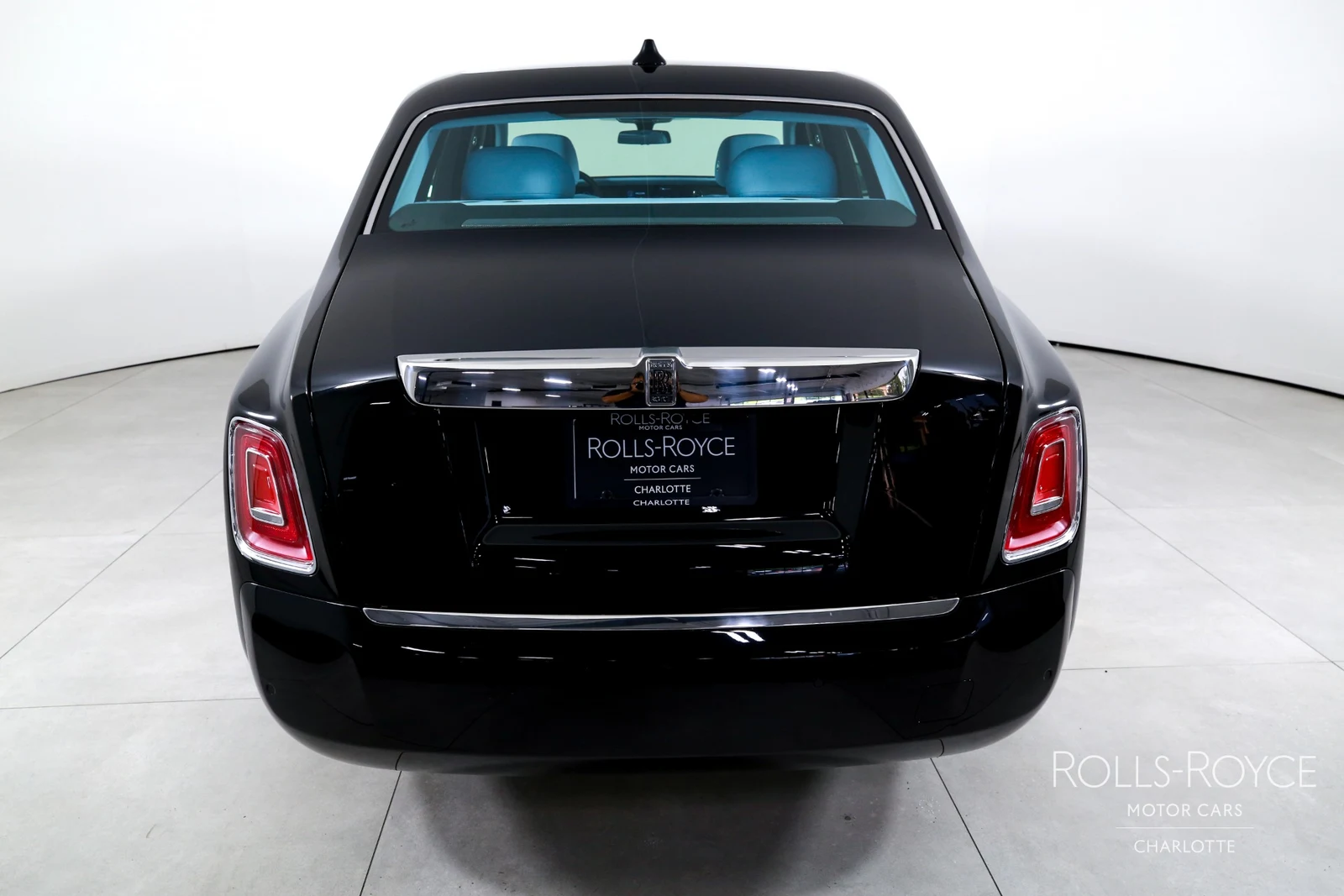 2027 Rolls-Royce Phantom Series II, 5/29