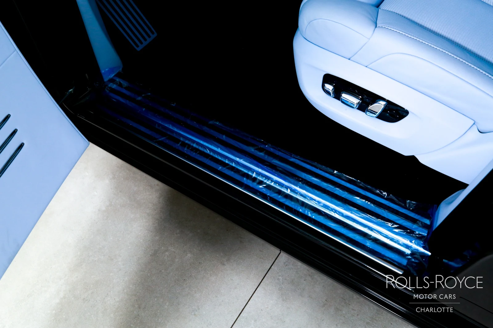 2027 Rolls-Royce Phantom Series II, 10/29