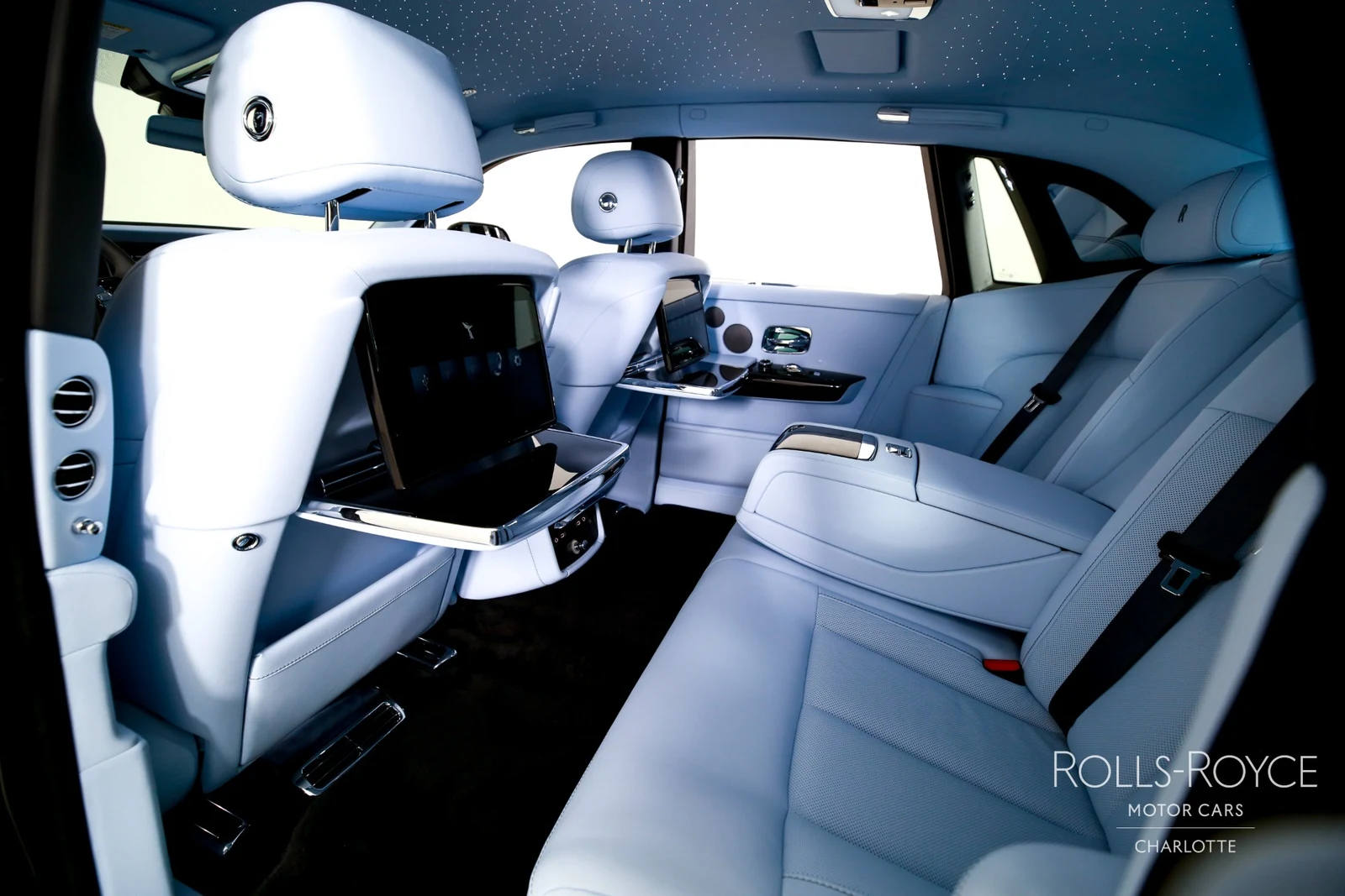2027 Rolls-Royce Phantom Series II, 12/29
