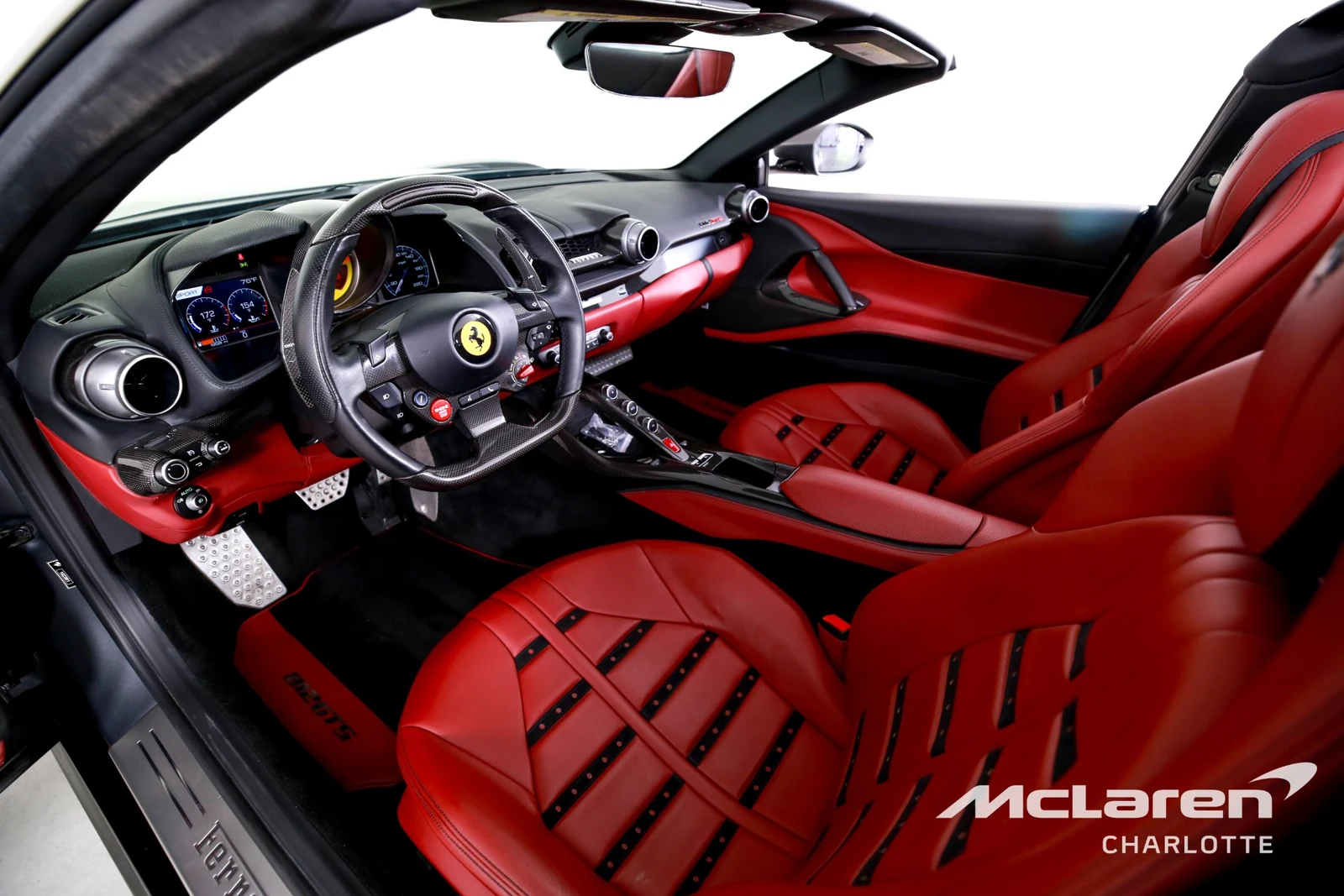 2021 Ferrari 812 GTS, 11/29