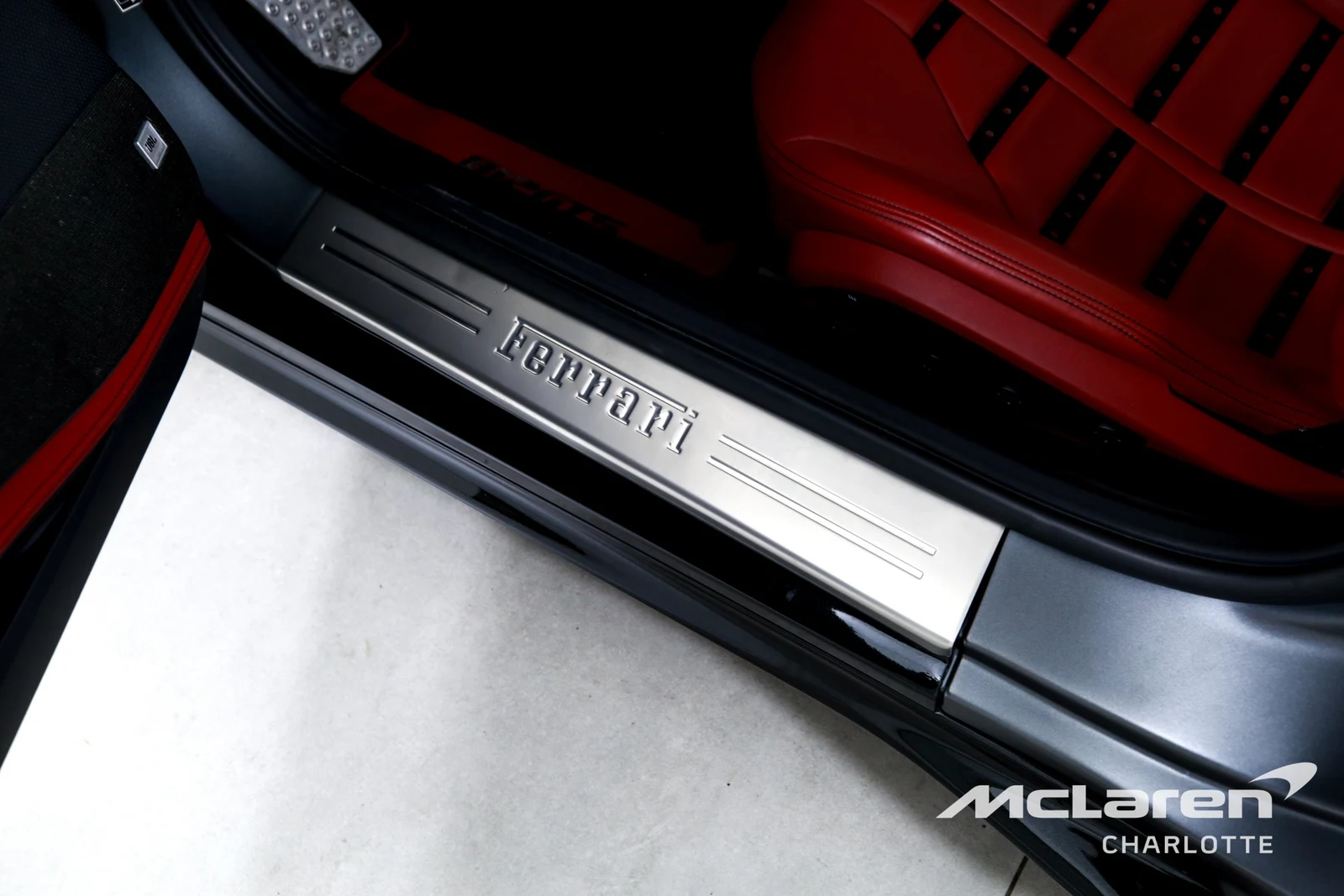 2021 Ferrari 812 GTS, 15/29