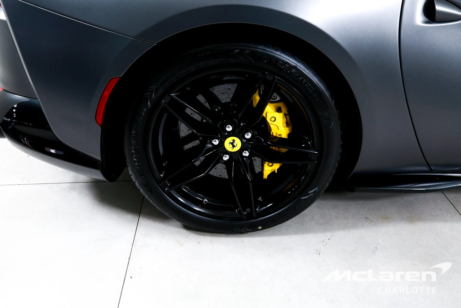 2021 Ferrari 812 GTS, 24/29
