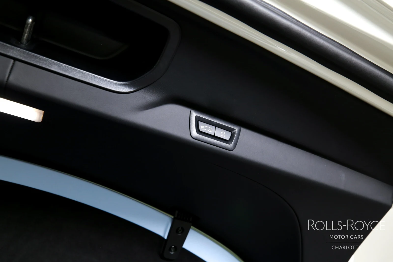 2027 Rolls-Royce Black Badge Cullinan Series II, 16/29