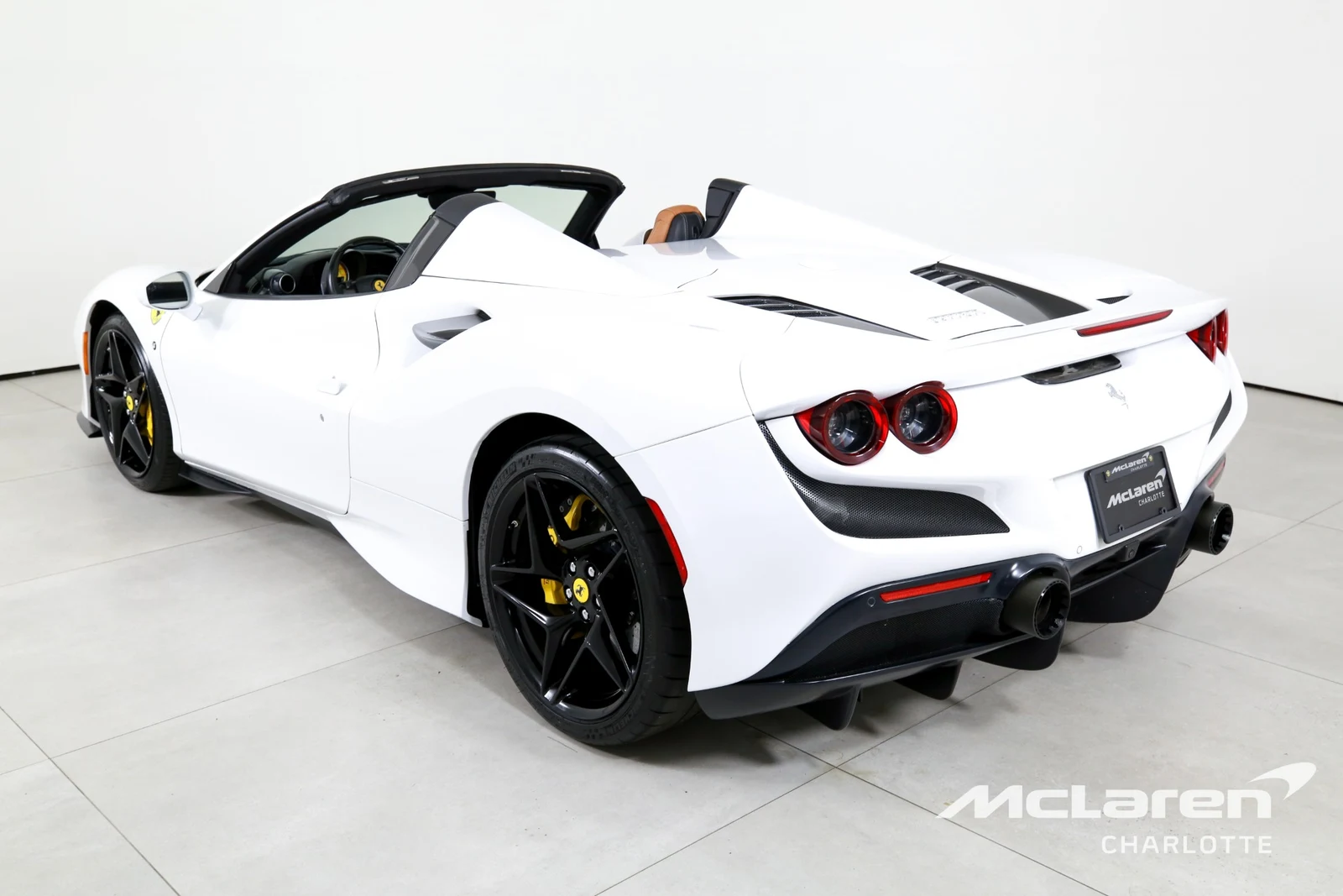2023 Ferrari F8 Spider, 4/29