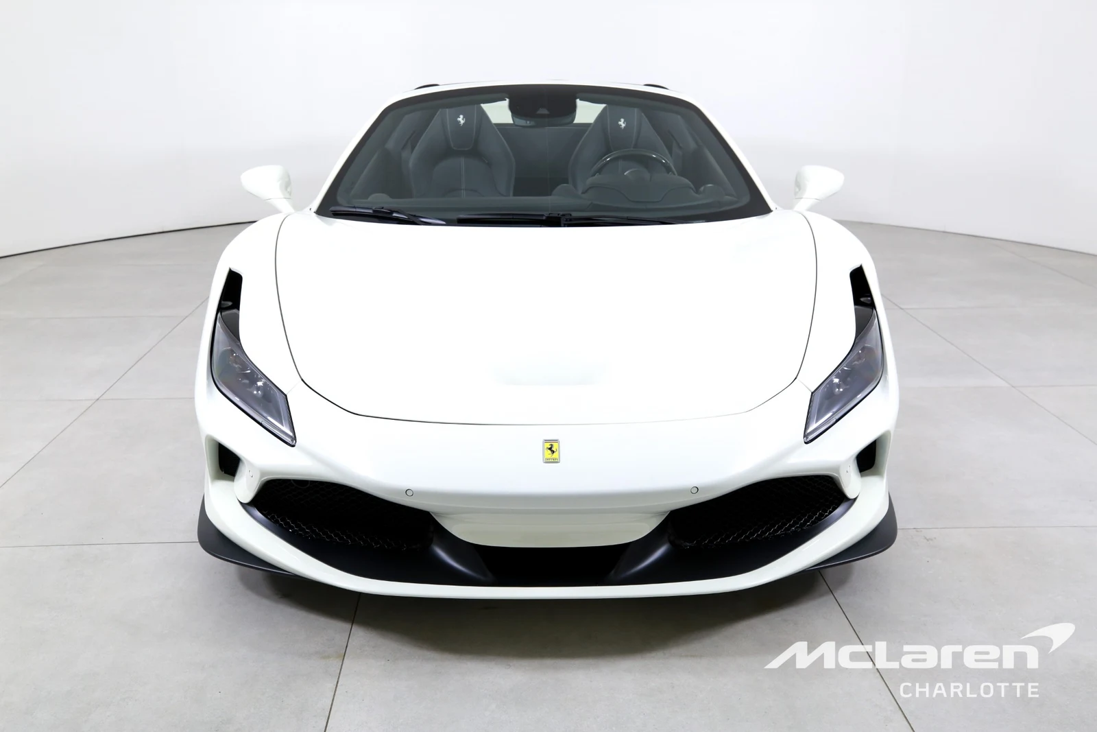 2022 Ferrari F8 Spider, 2/29