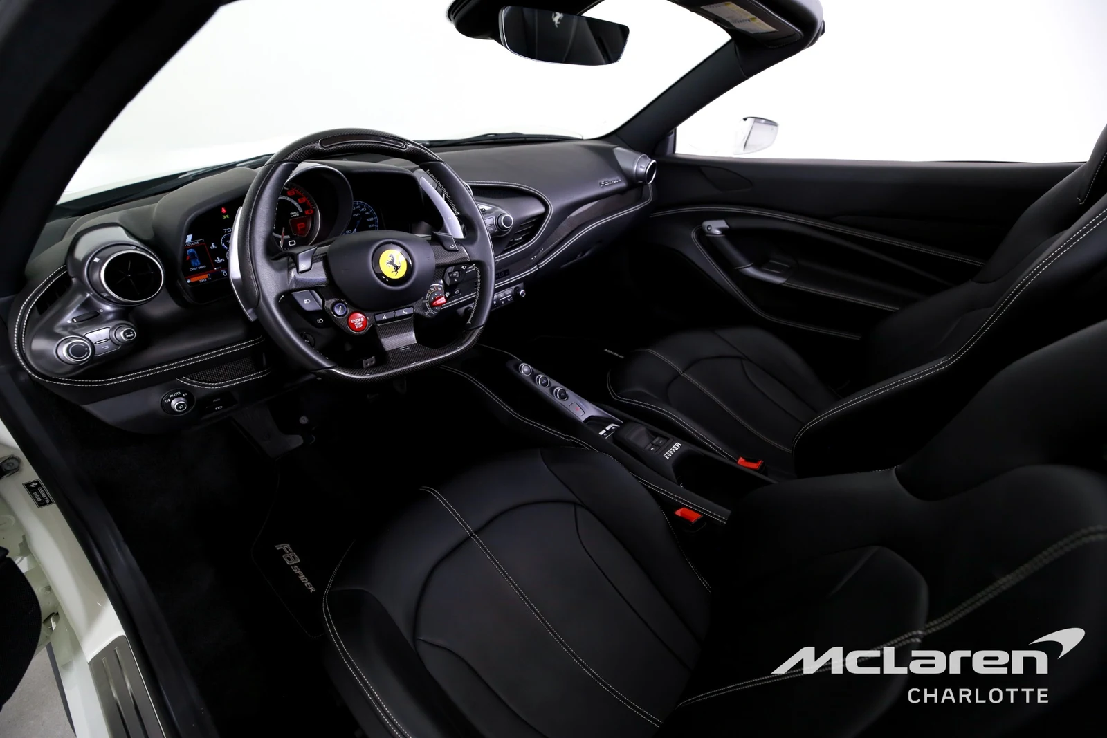 2022 Ferrari F8 Spider, 10/29