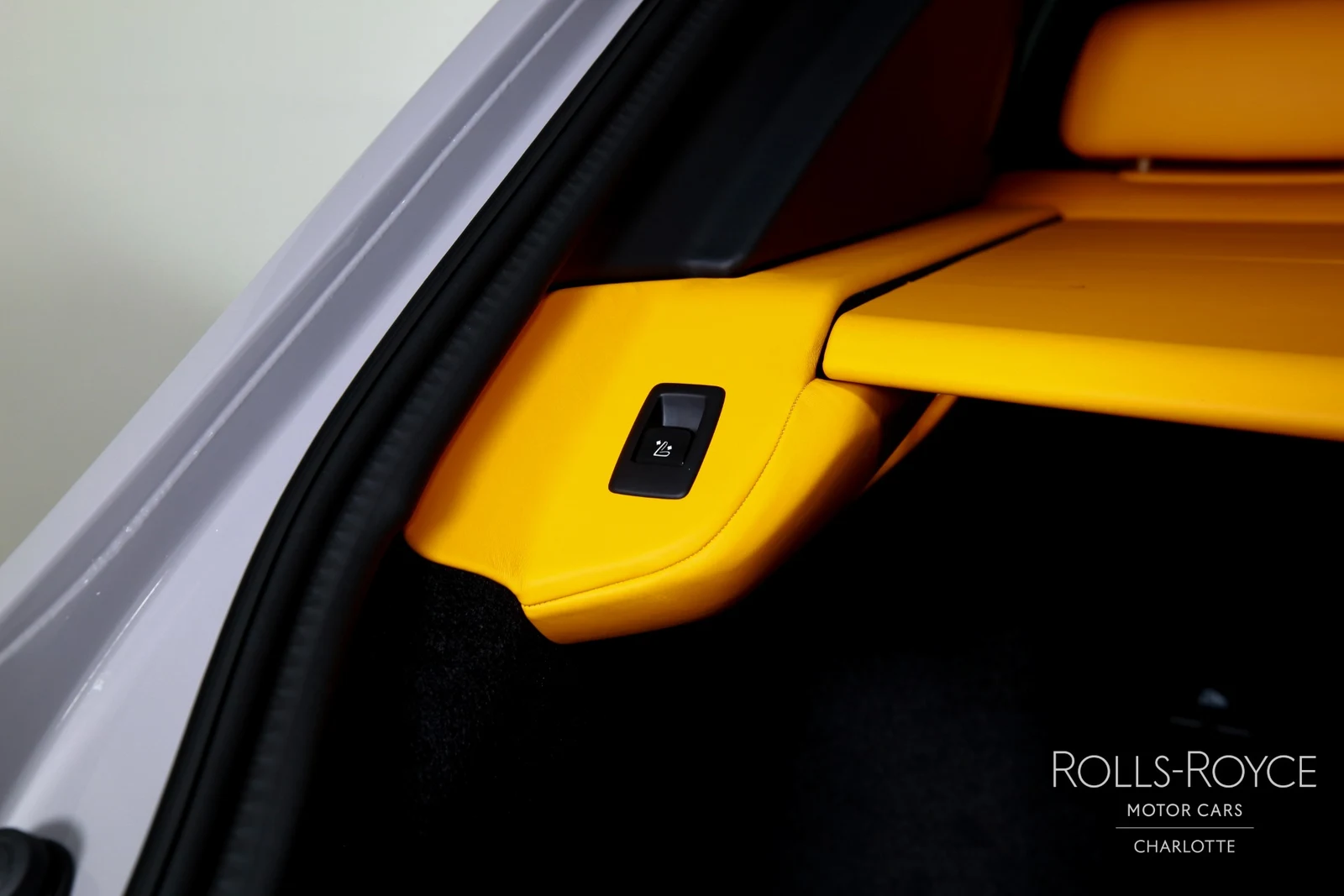 2027 Rolls-Royce Black Badge Cullinan Series II, 16/29