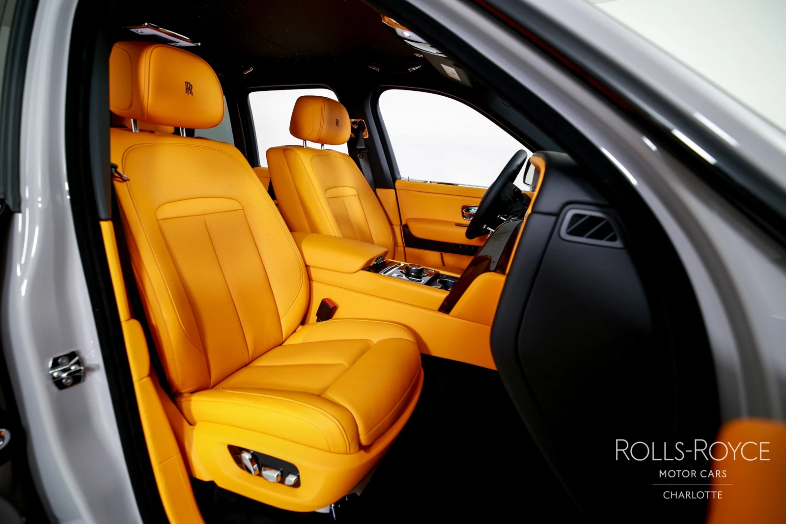 2027 Rolls-Royce Black Badge Cullinan Series II, 21/29