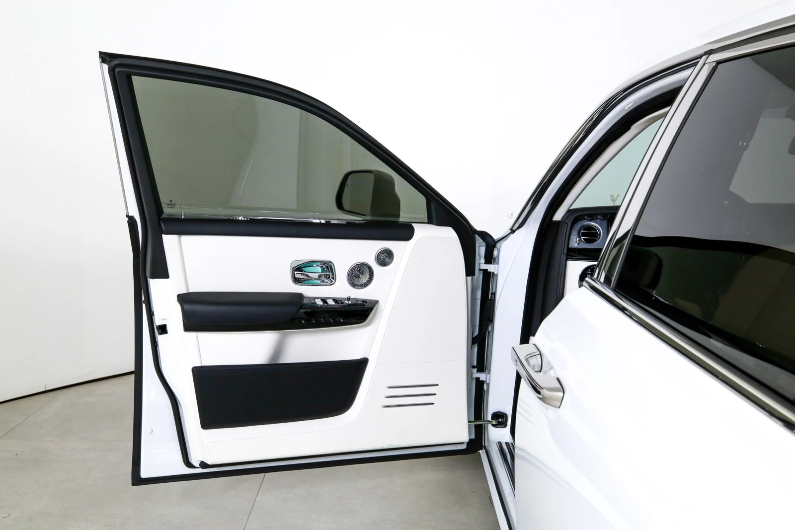 2024 Rolls-Royce Phantom Series II, 6/29